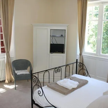 Sleeps 16 Pool Air Con Wifi