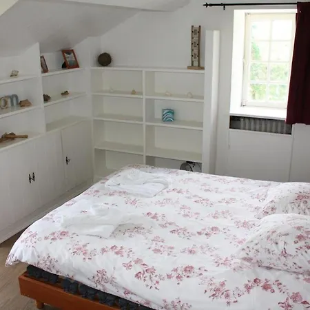 Sleeps 16 Pool Air Con Wifi Willa
